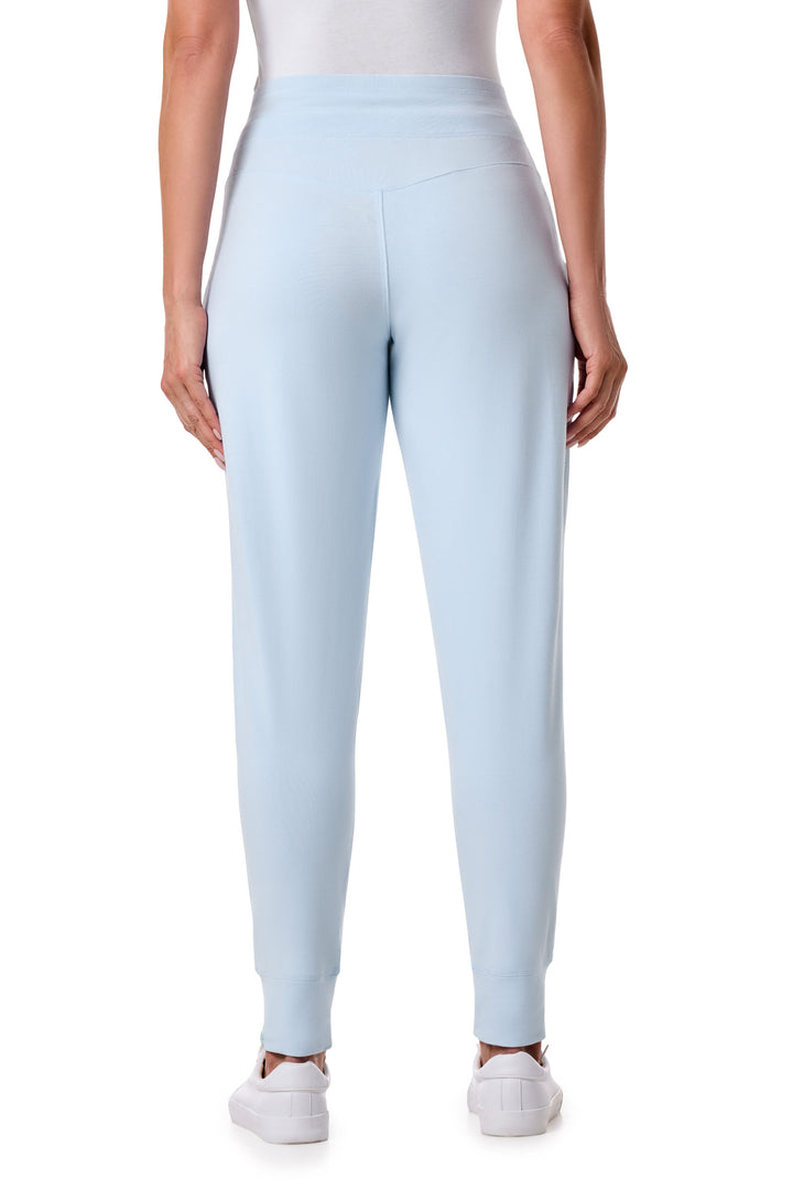 Women's Weekend Pants | Skyride position-4