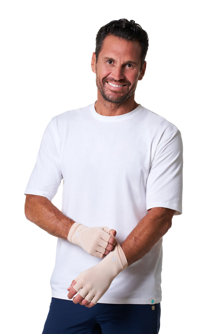 Fingerless UV Sun Gloves | Beige position-8