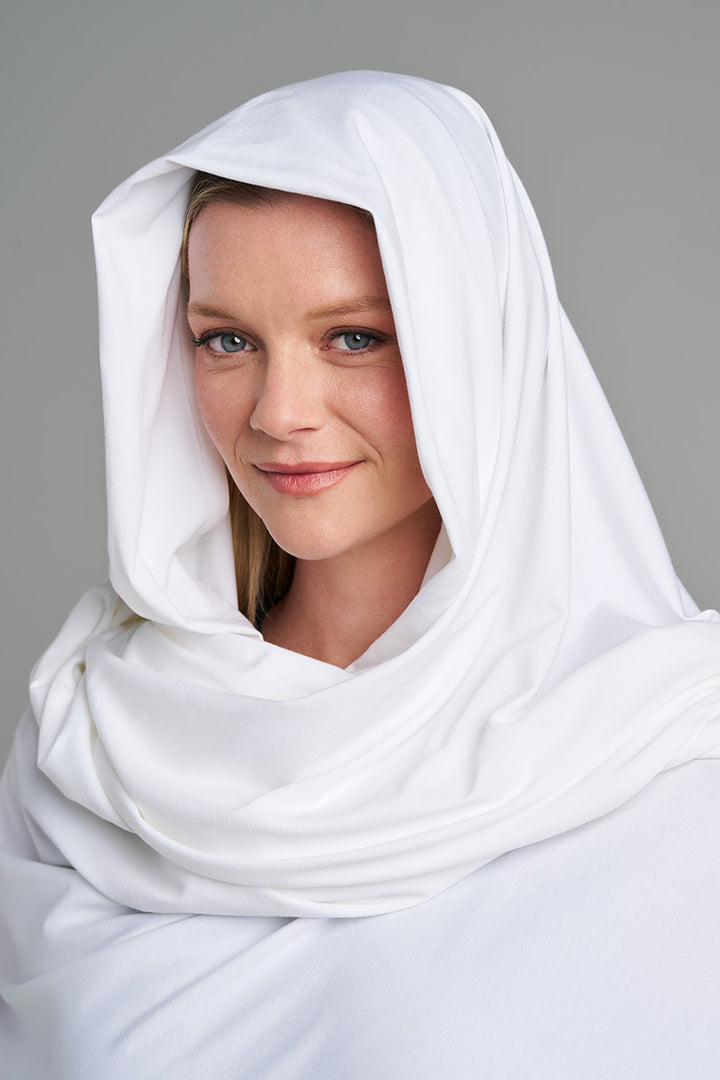 Beach Shawl | White position-9